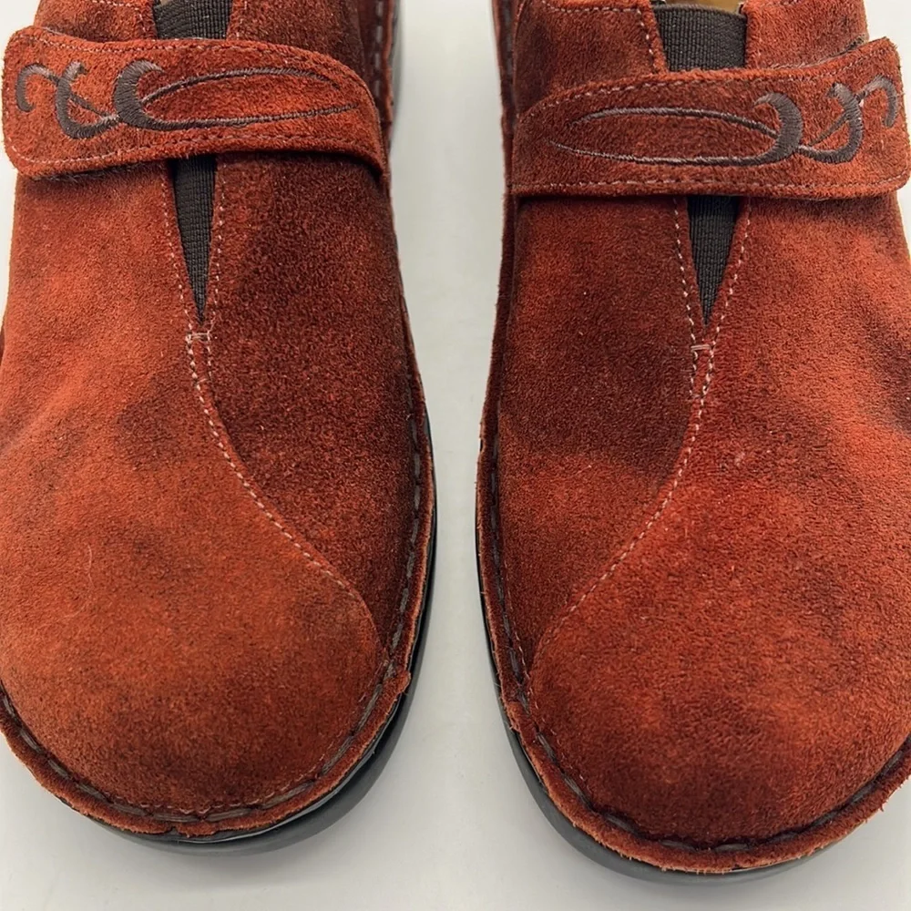 Naot Rust Colored Suede Loafers size 38